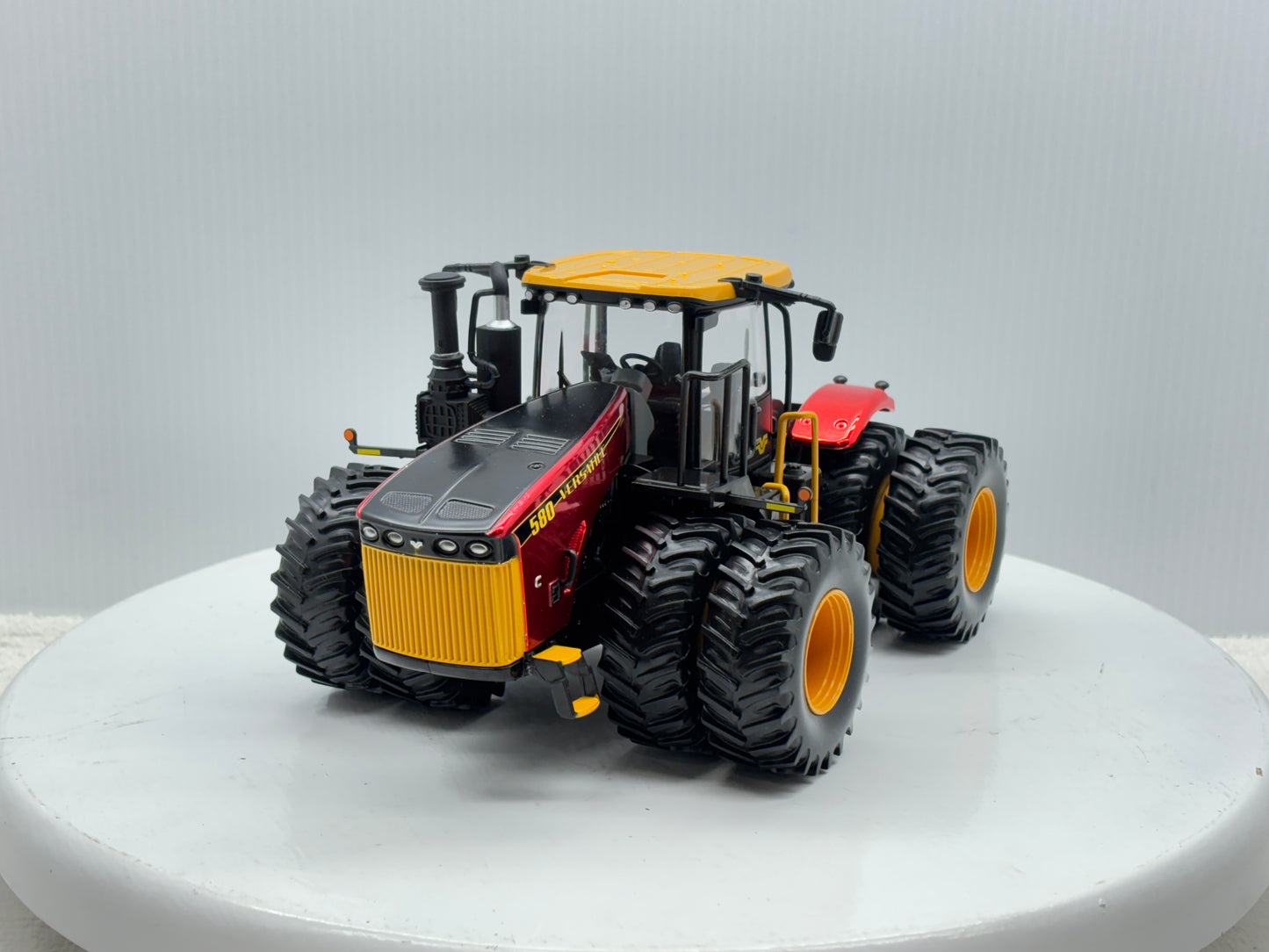 1/32 Versatile 580 Red Chrome Custom