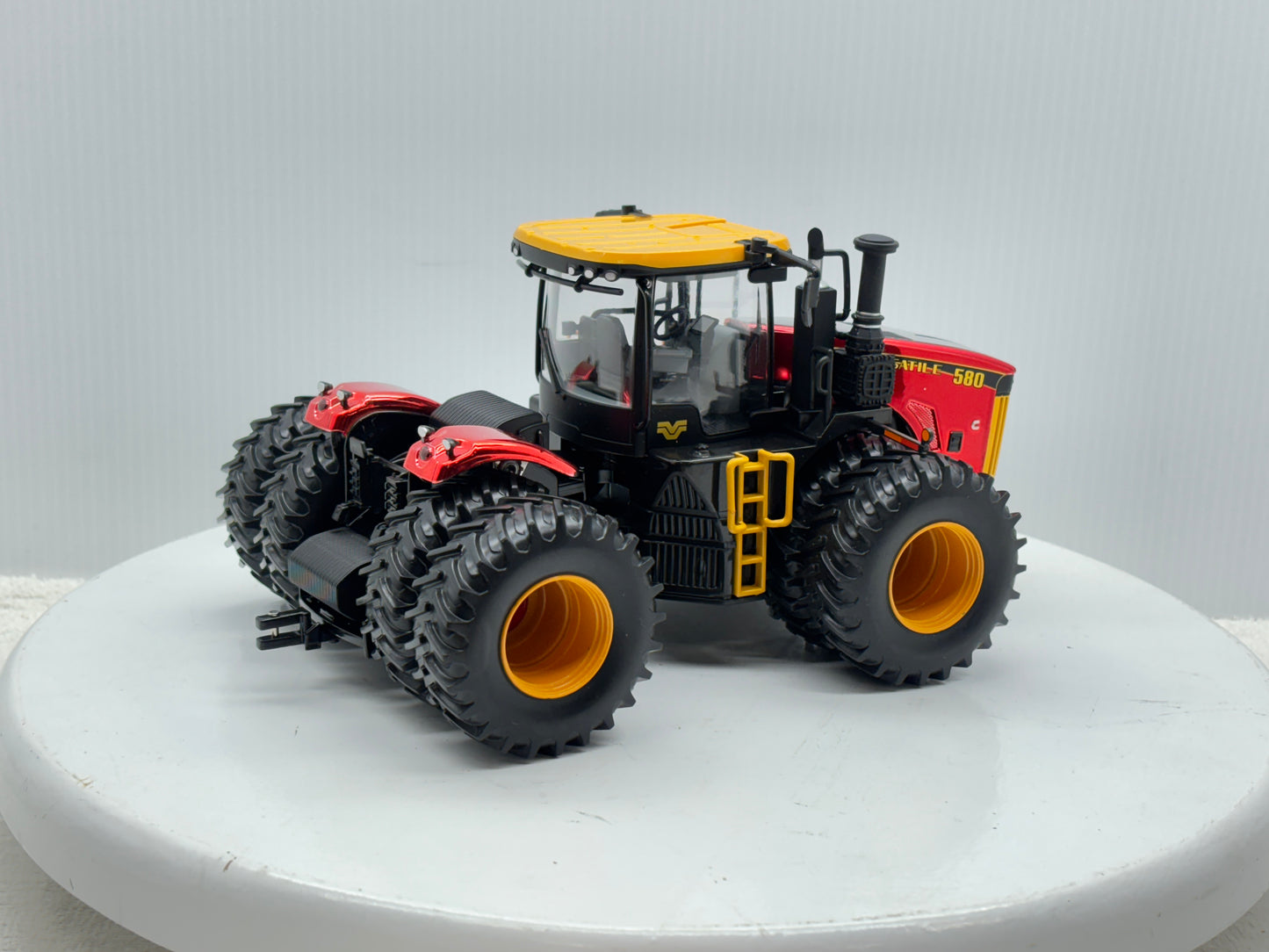 1/32 Versatile 580 Red Chrome Custom