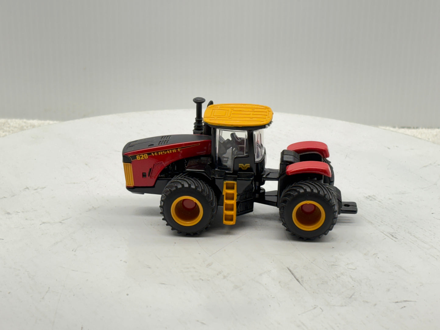 1/64 Versatile 620 LSW