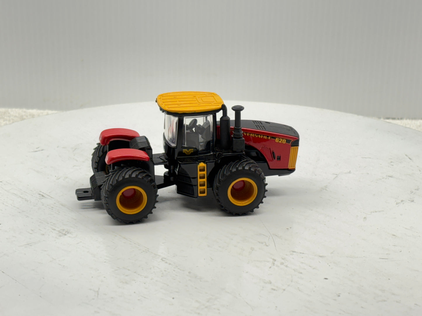 1/64 Versatile 620 LSW