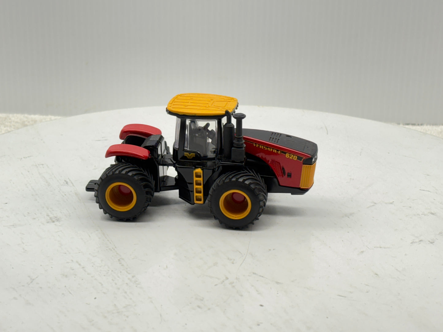 1/64 Versatile 620 LSW