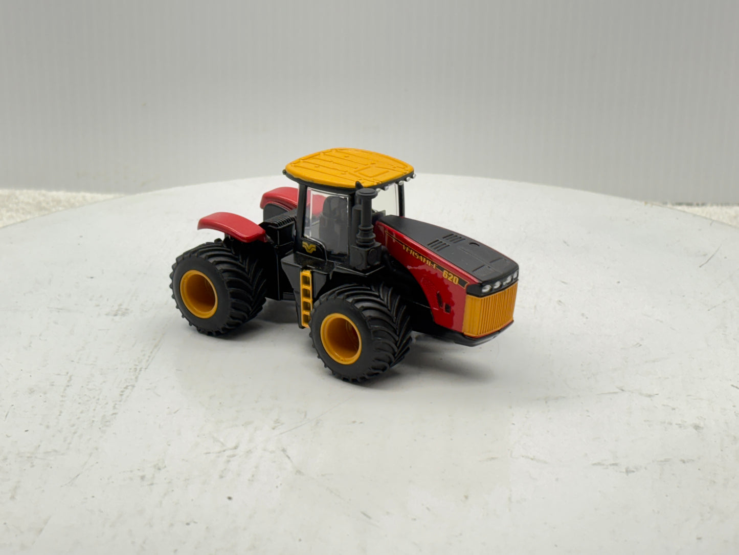 1/64 Versatile 620 LSW