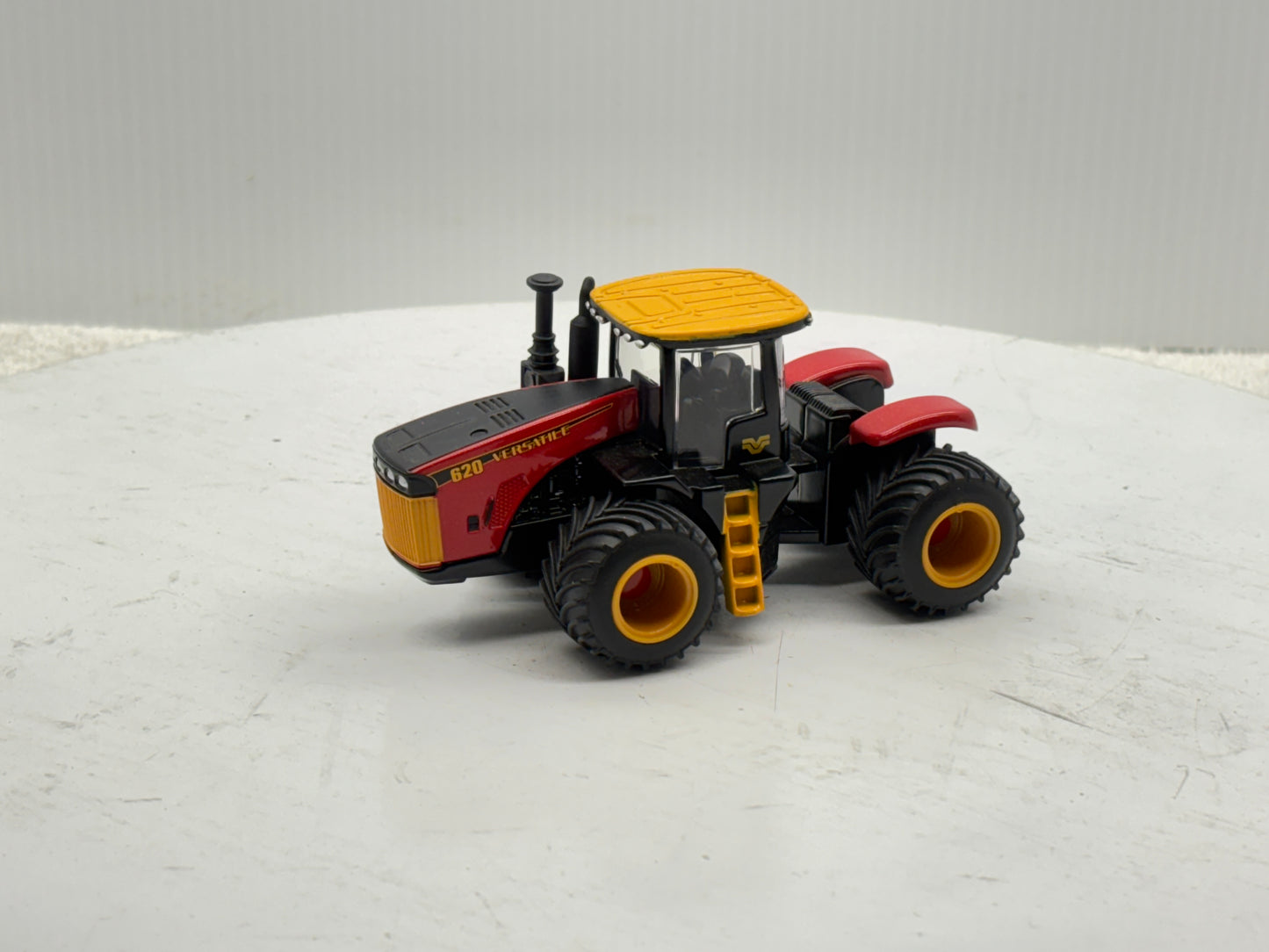 1/64 Versatile 620 LSW