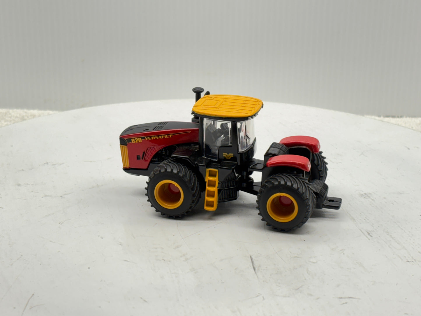 1/64 Versatile 620 LSW