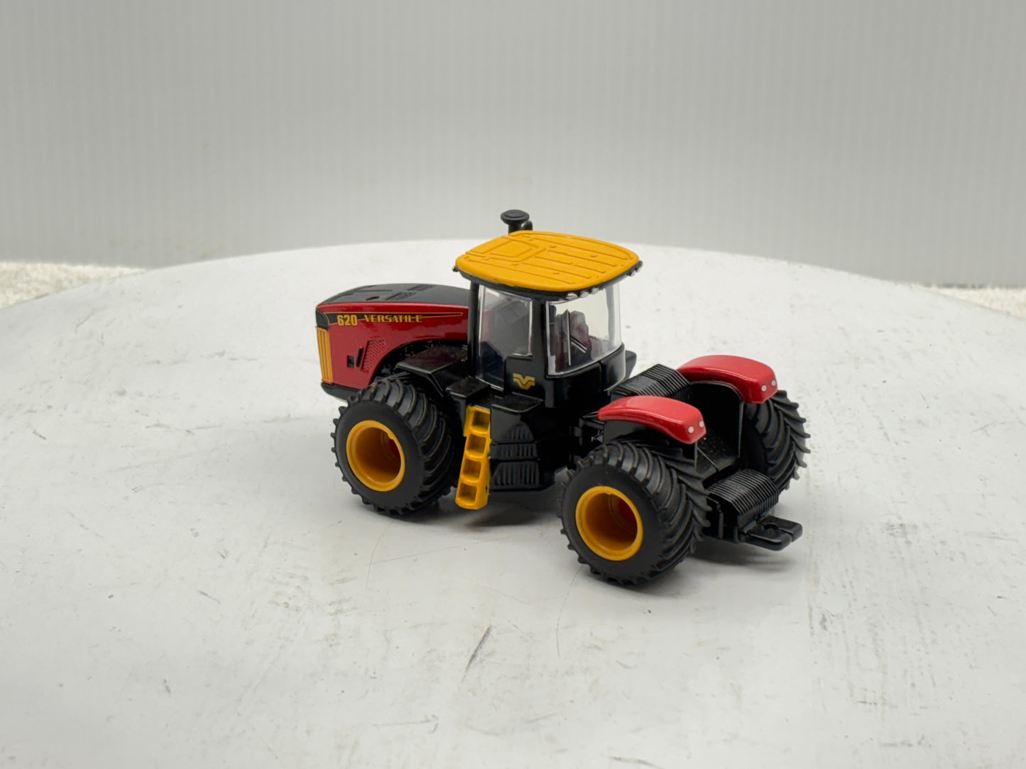 1/64 Versatile 620 LSW