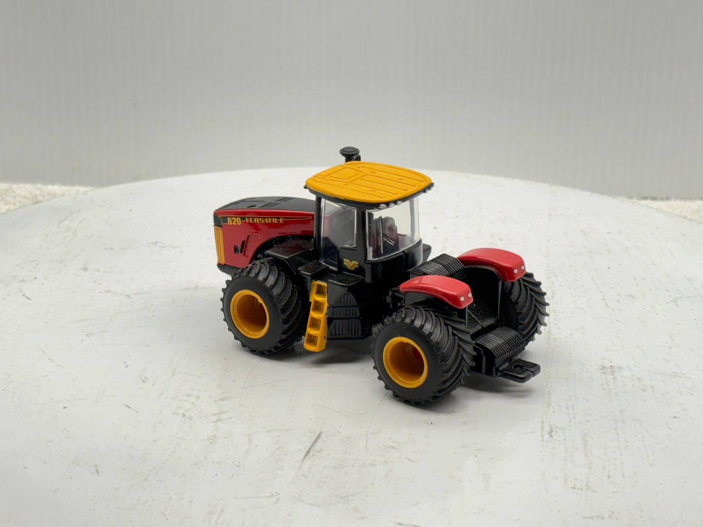 1/64 Versatile 620 LSW