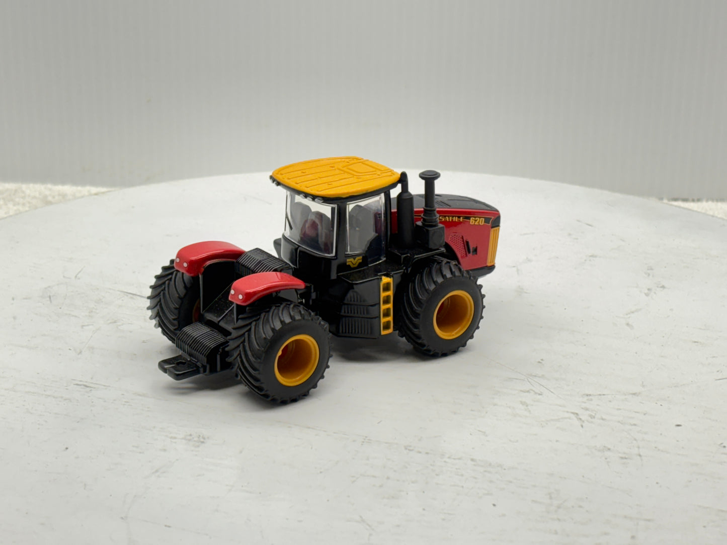 1/64 Versatile 620 LSW