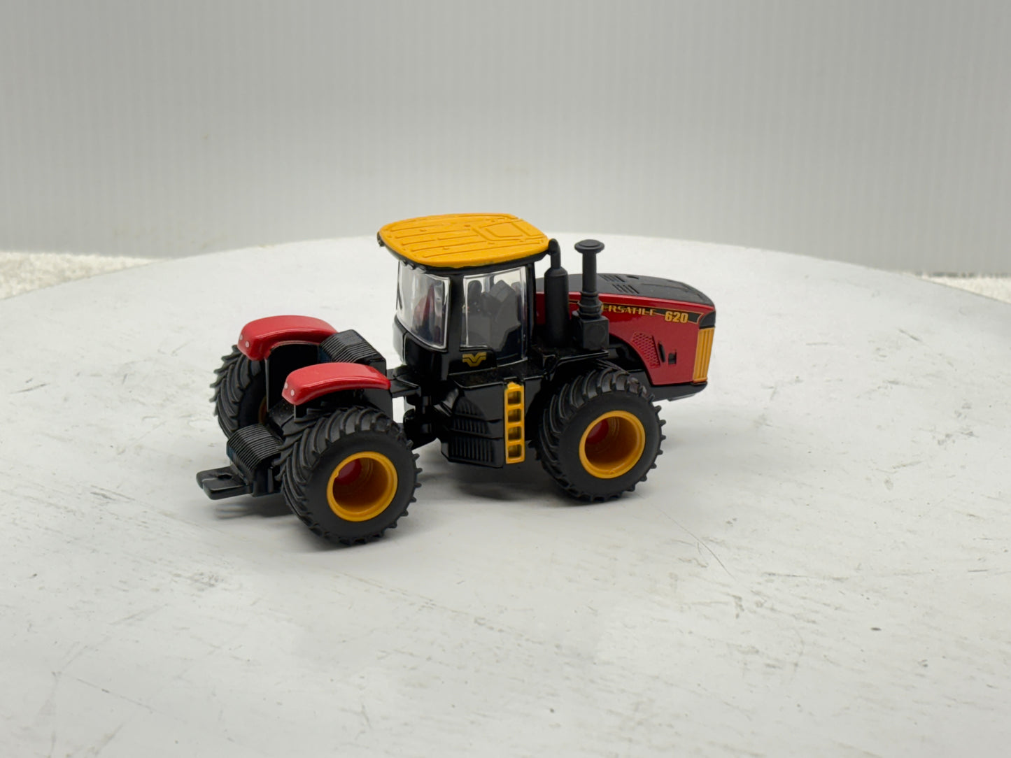 1/64 Versatile 620 LSW