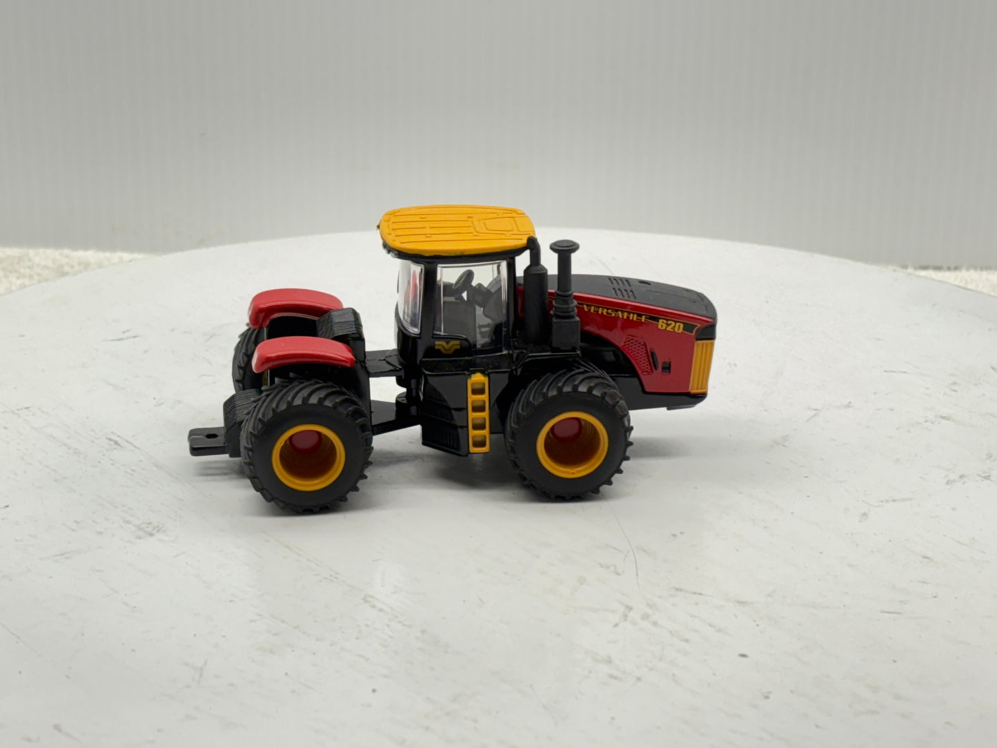 1/64 Versatile 620 LSW
