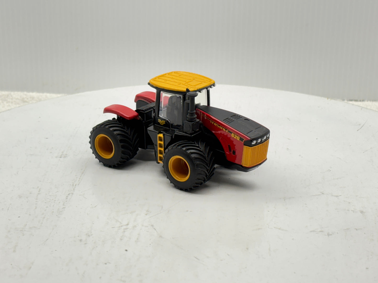 1/64 Versatile 620 LSW