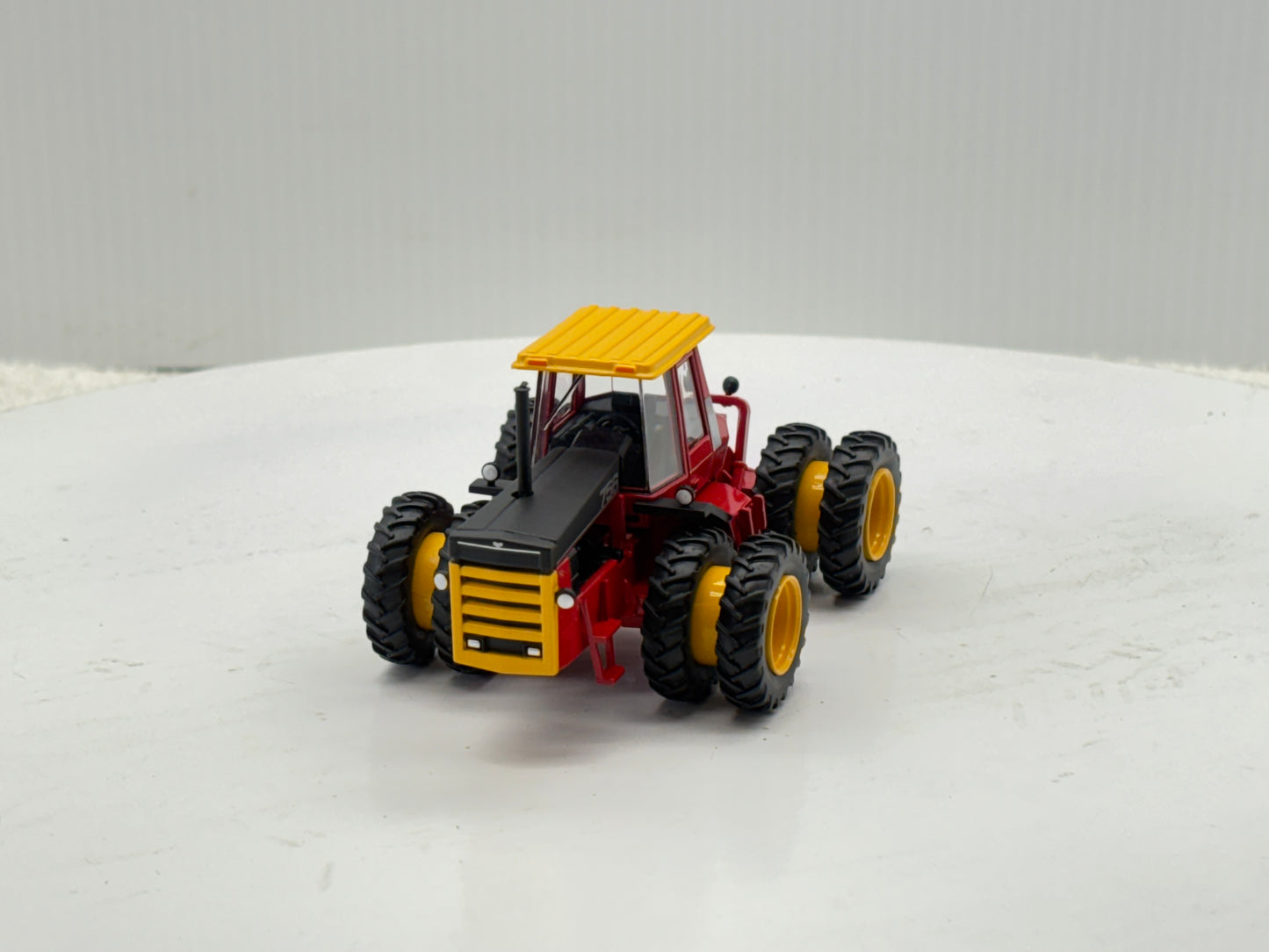 1/64 Versatile 756