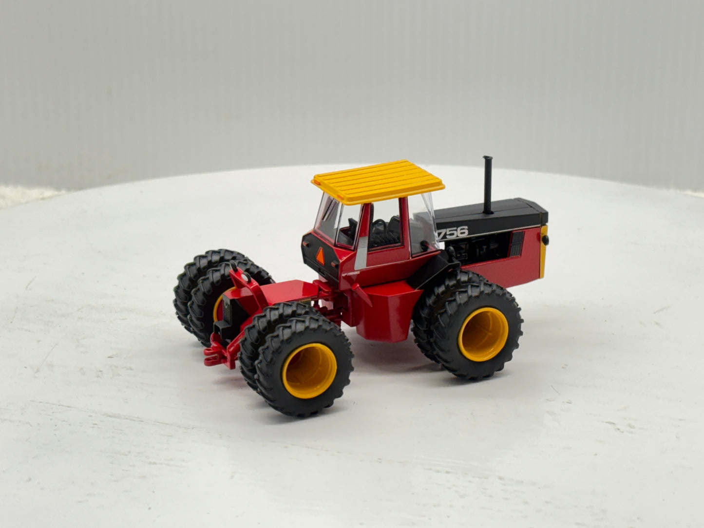 1/64 Versatile 756