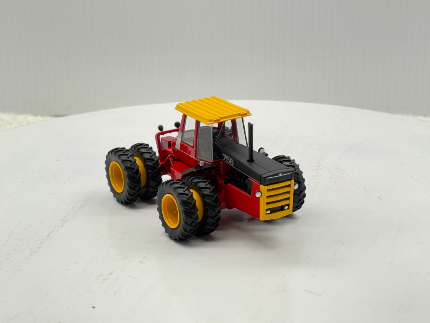 1/64 Versatile 756