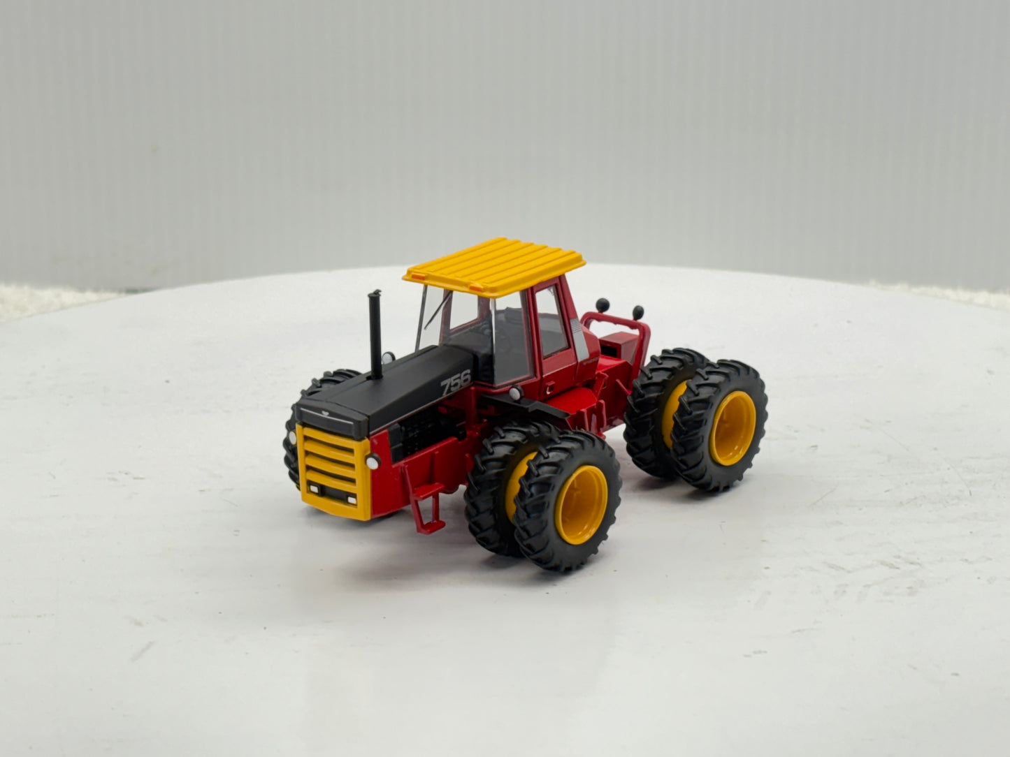 1/64 Versatile 756