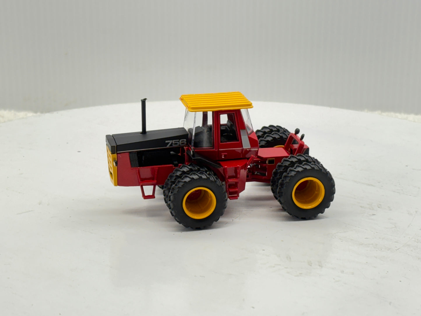 1/64 Versatile 756