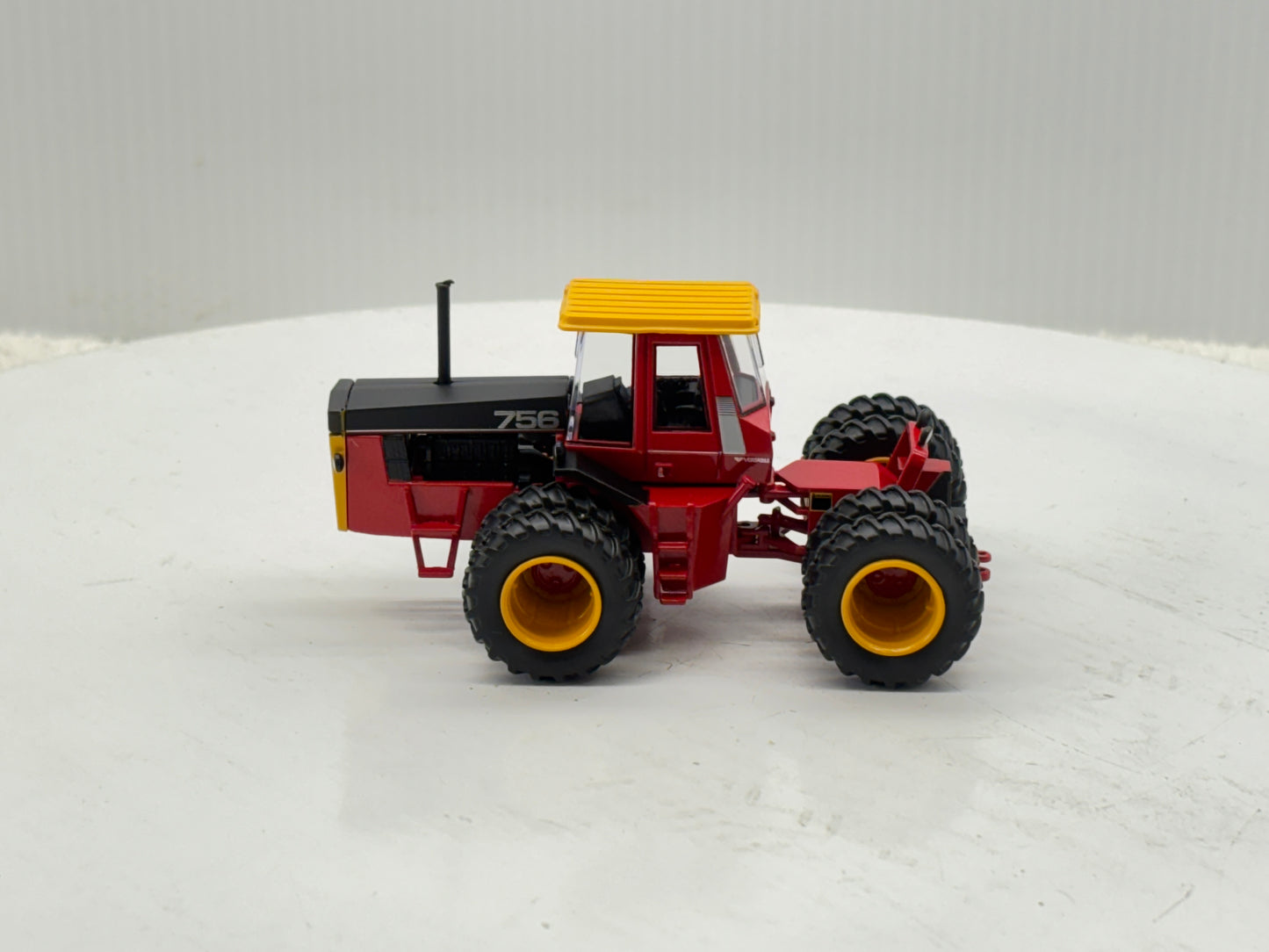 1/64 Versatile 756