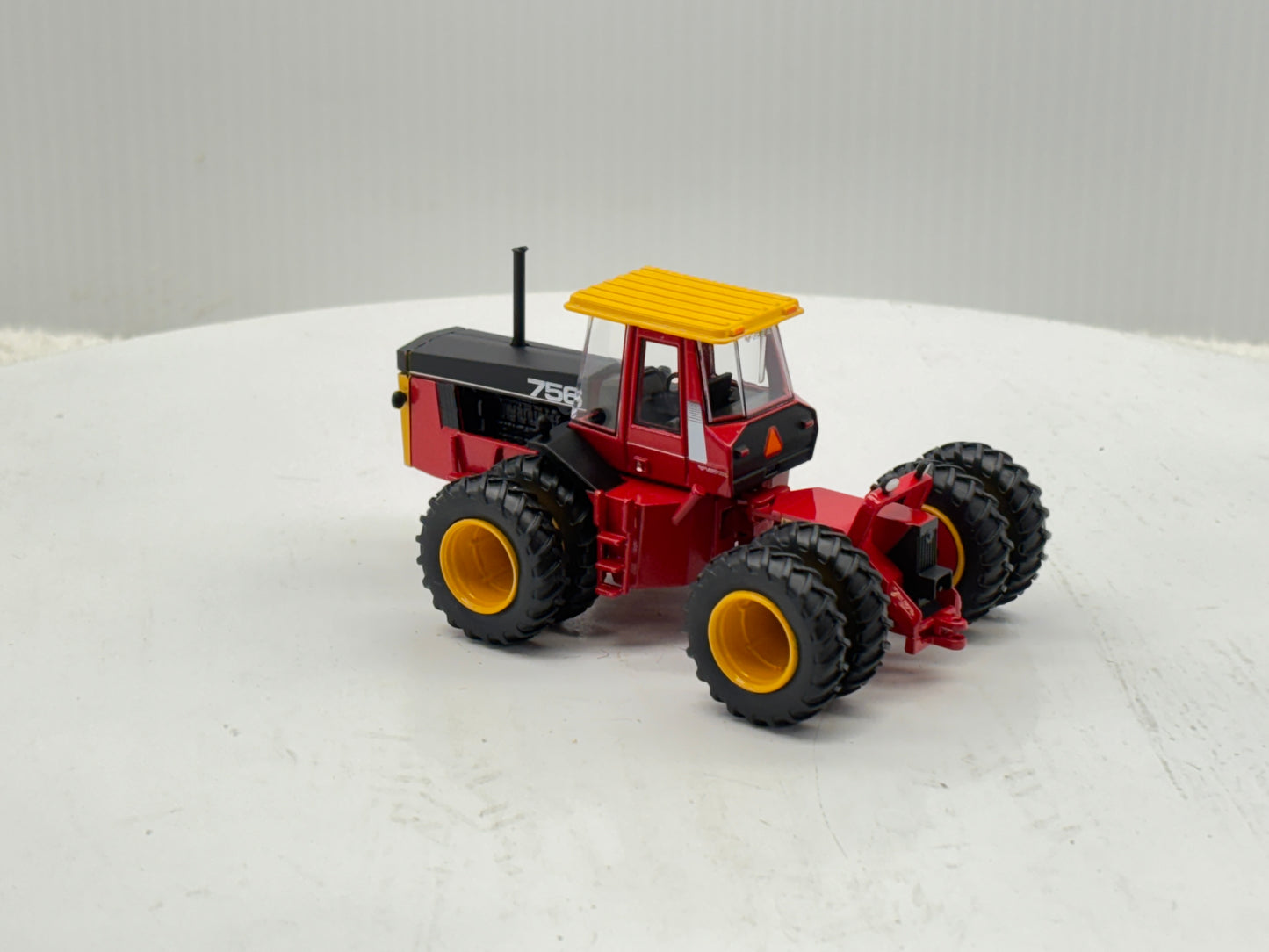 1/64 Versatile 756