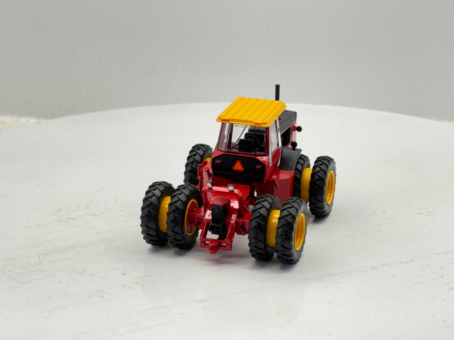 1/64 Versatile 756