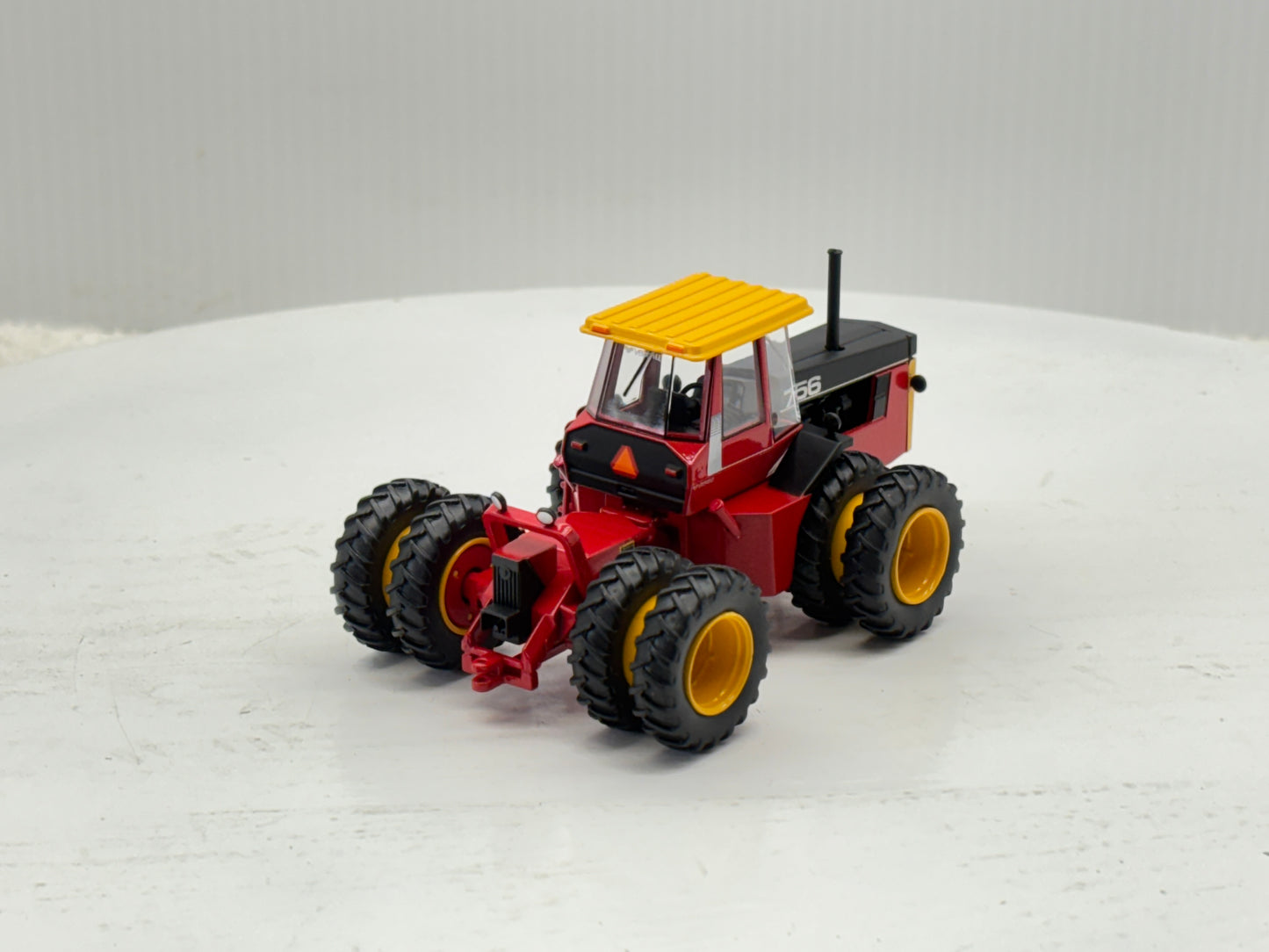 1/64 Versatile 756
