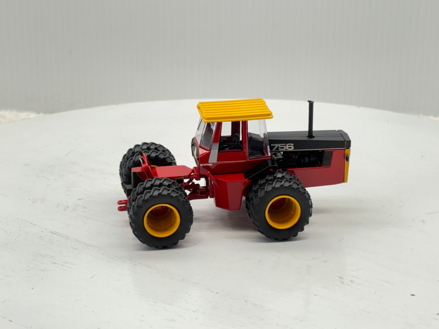 1/64 Versatile 756