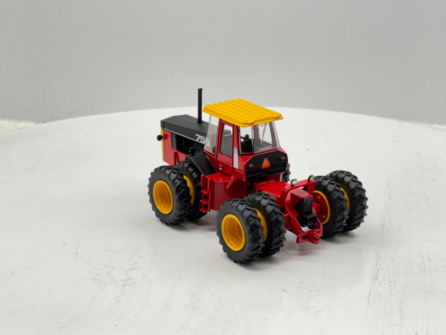 1/64 Versatile 756