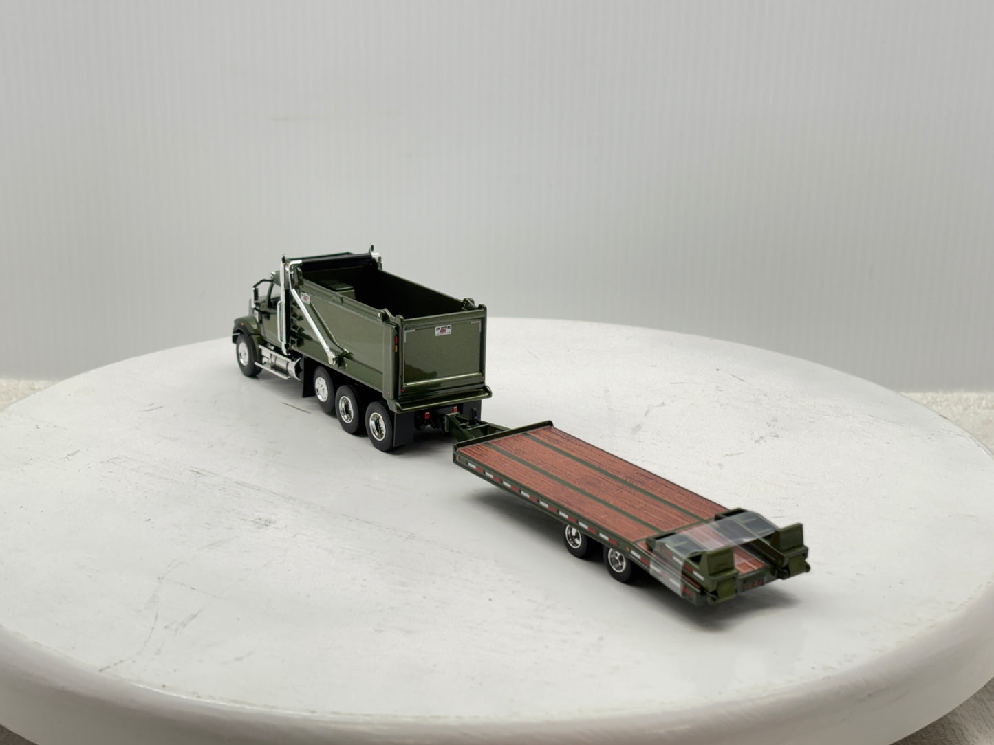 1/64 Western Star 49X (Mettalic Green)