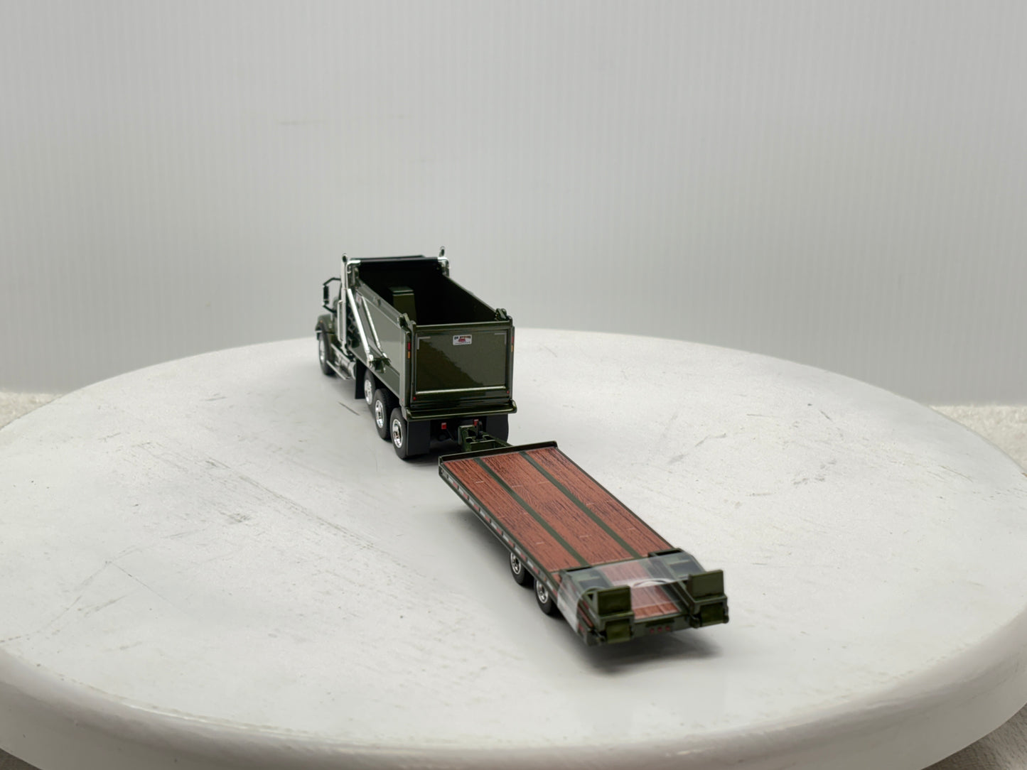 1/64 Western Star 49X (Mettalic Green)