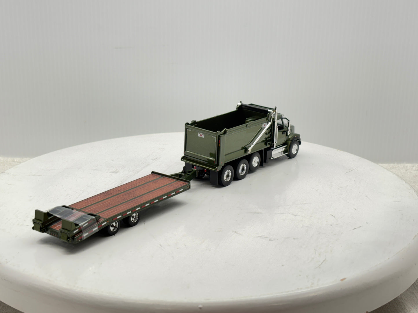 1/64 Western Star 49X (Mettalic Green)