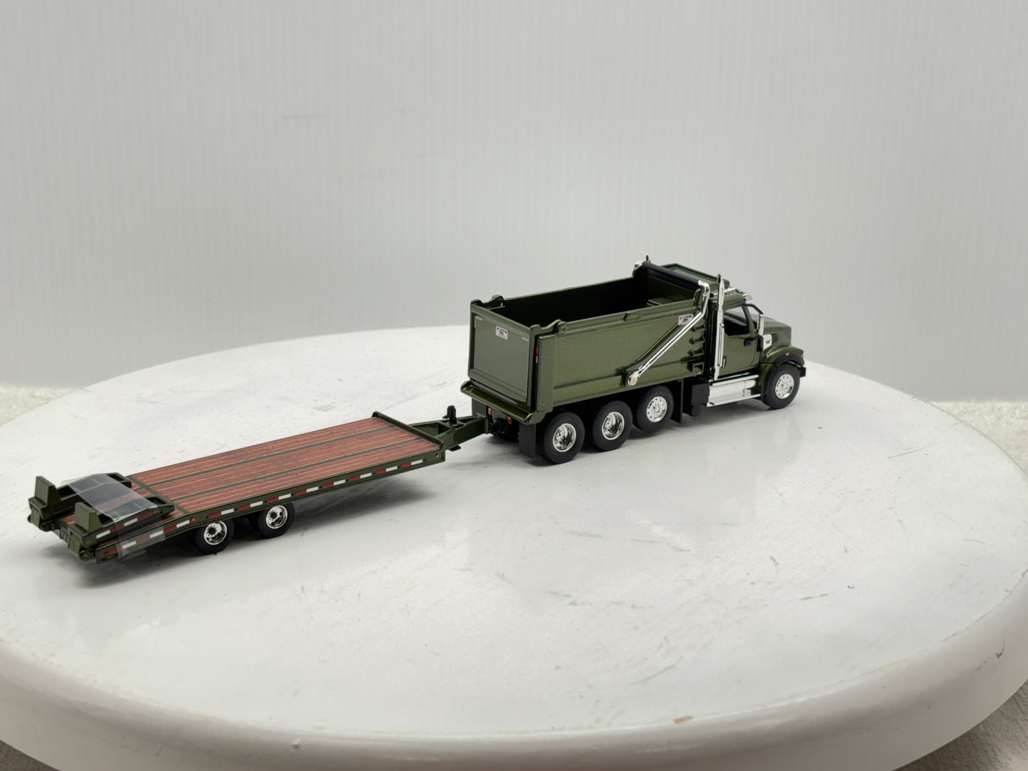 1/64 Western Star 49X (Mettalic Green)