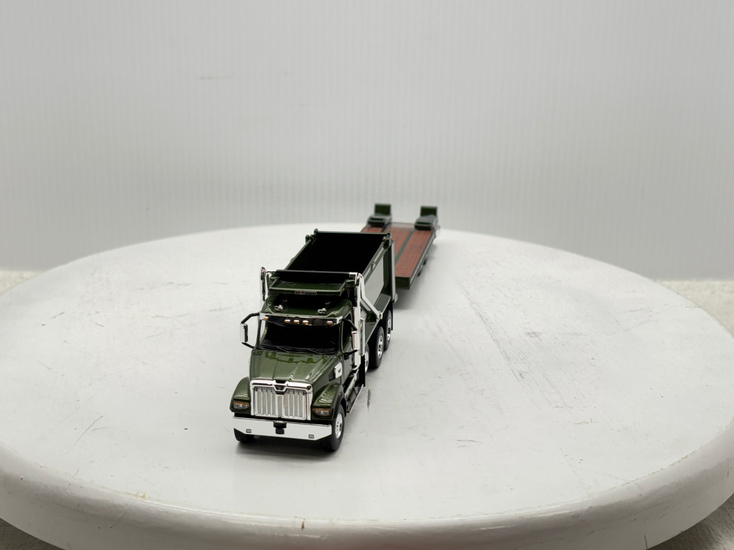 1/64 Western Star 49X (Mettalic Green)