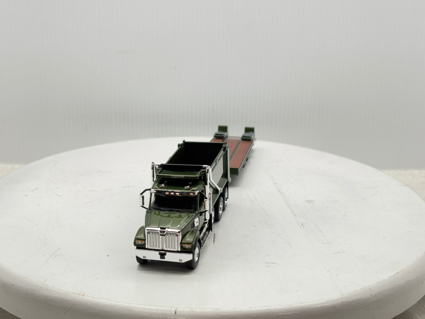 1/64 Western Star 49X (Mettalic Green)