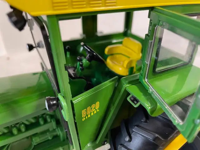 *SHARP* 1/16 JOHN DEERE 5020 CUSTOM Farm Toy Tractor