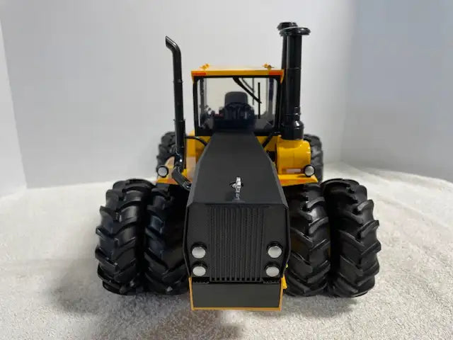 *SHARP* 1/16 STEIGER CA325 Industrial Farm Toy Tractor