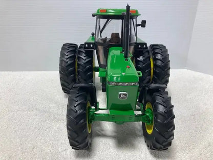 1/16 JOHN DEERE 4450 NFTM Die-Cast Farm Toy