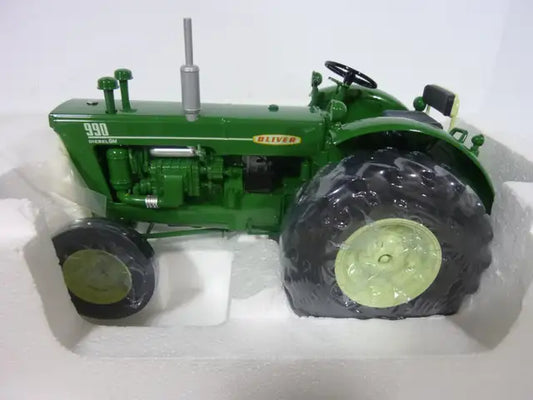 1/16 OLIVER 990 Farm Toy Tractor