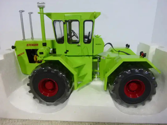 1/16 STEIGER WILDCAT Farm Toy Tractor