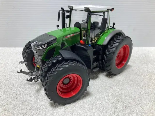 1/32 FENDT 933 VARIO Farm Toy Tractor