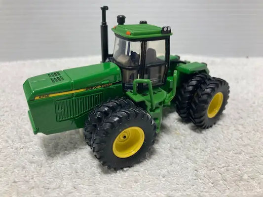 1/64 JOHN DEERE 8760 Prestige Farm Toy Tractor