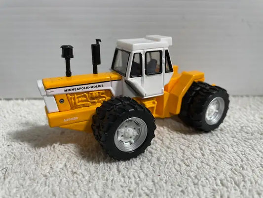 1/64 MINNEAPOLIS-MOLINE A4T-1600 4wd Farm Toy Tractor