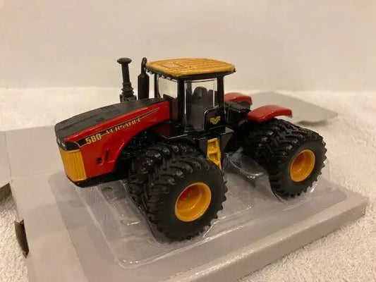 1/64 VERSATILE 580 Farm Toy Tractor