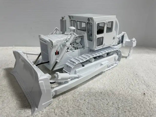 *BACK IN STOCK* 1/25 INTERNATIONAL TD-25 Dozer Construction Toy