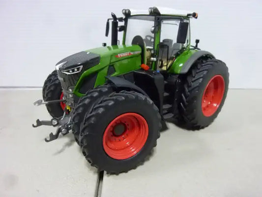 *JUST IN* 1/32 FENDT 942 Farm Toy Tractor