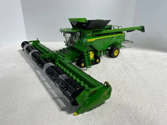 *JUST IN* 1/32 JOHN DEERE X9 1000 (Tracks) Farm Toy Combine