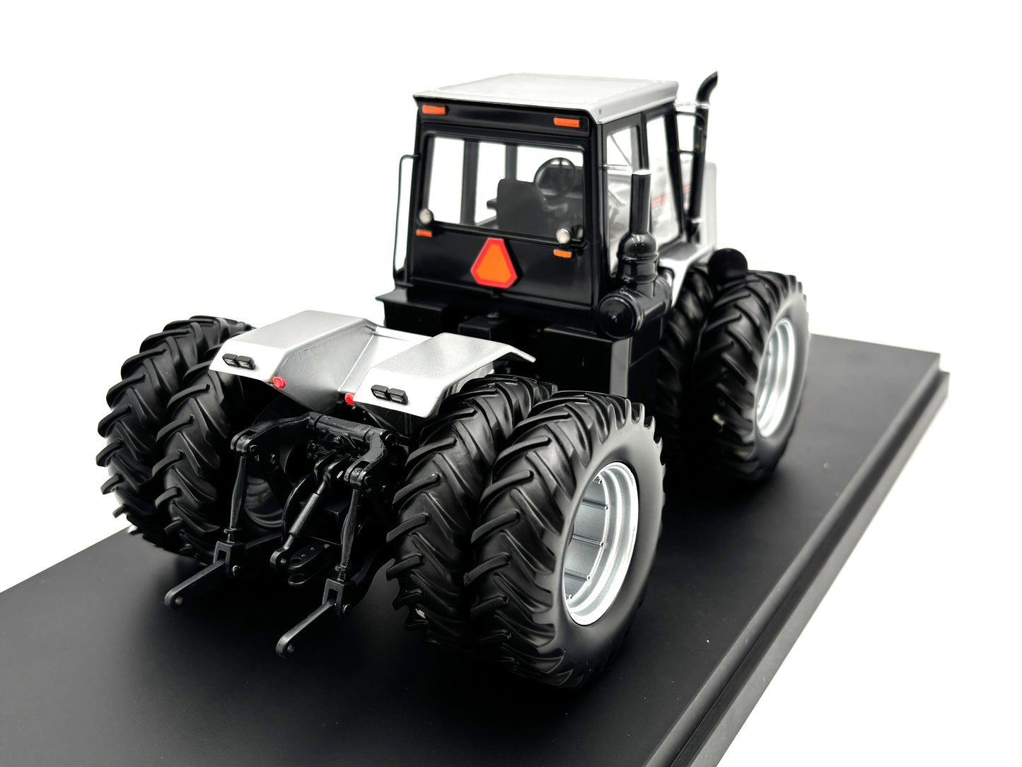 1/32 Agcostar 8360 4WD Silver