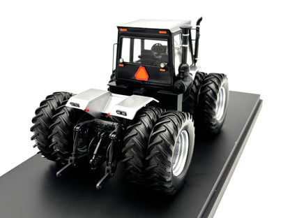 1/32 Agcostar 8425 4WD Silver