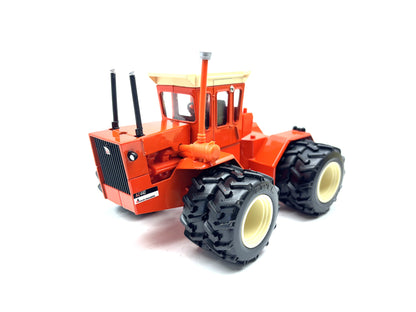 1/32 Allis-Chalmers 440 Toy Farmer Duals