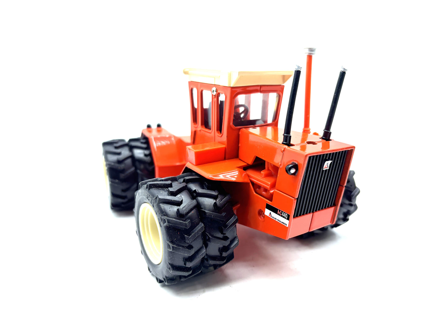 1/32 Allis-Chalmers 440 Toy Farmer Duals