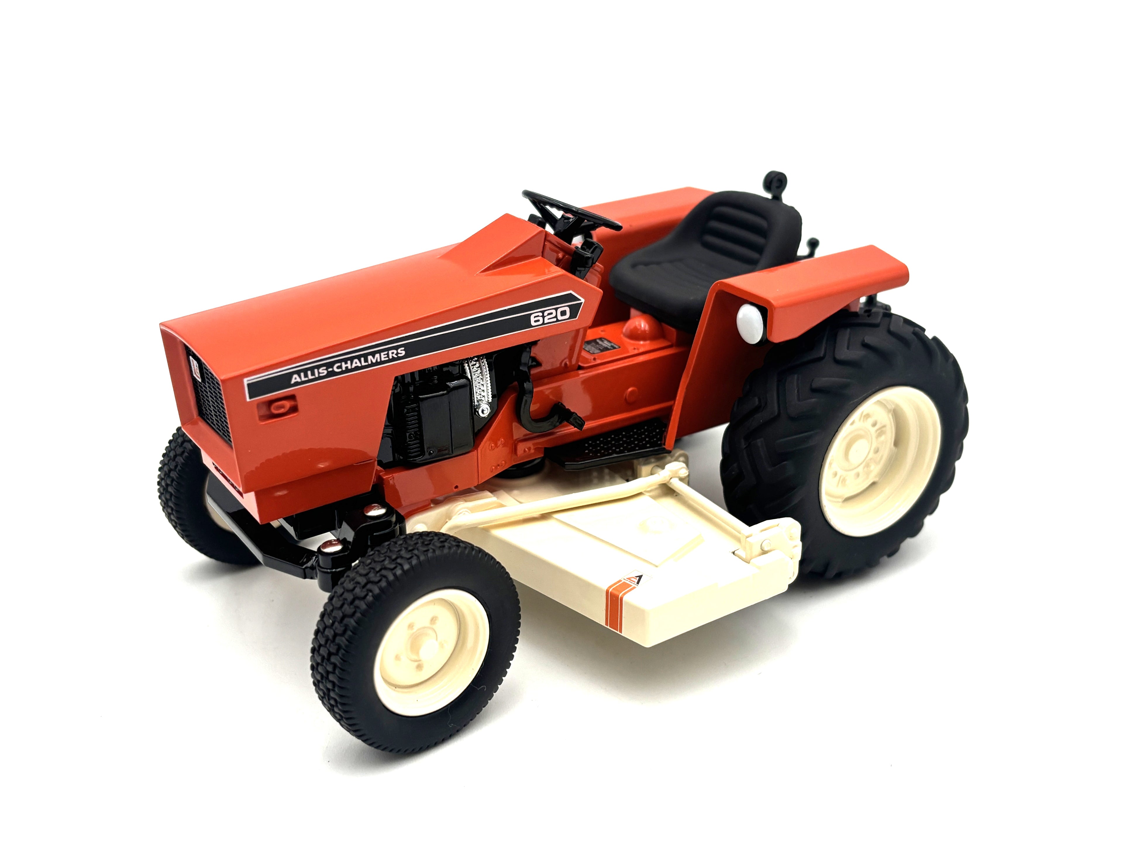 1/16 Allis-Chalmers 620 Lawn Tractor