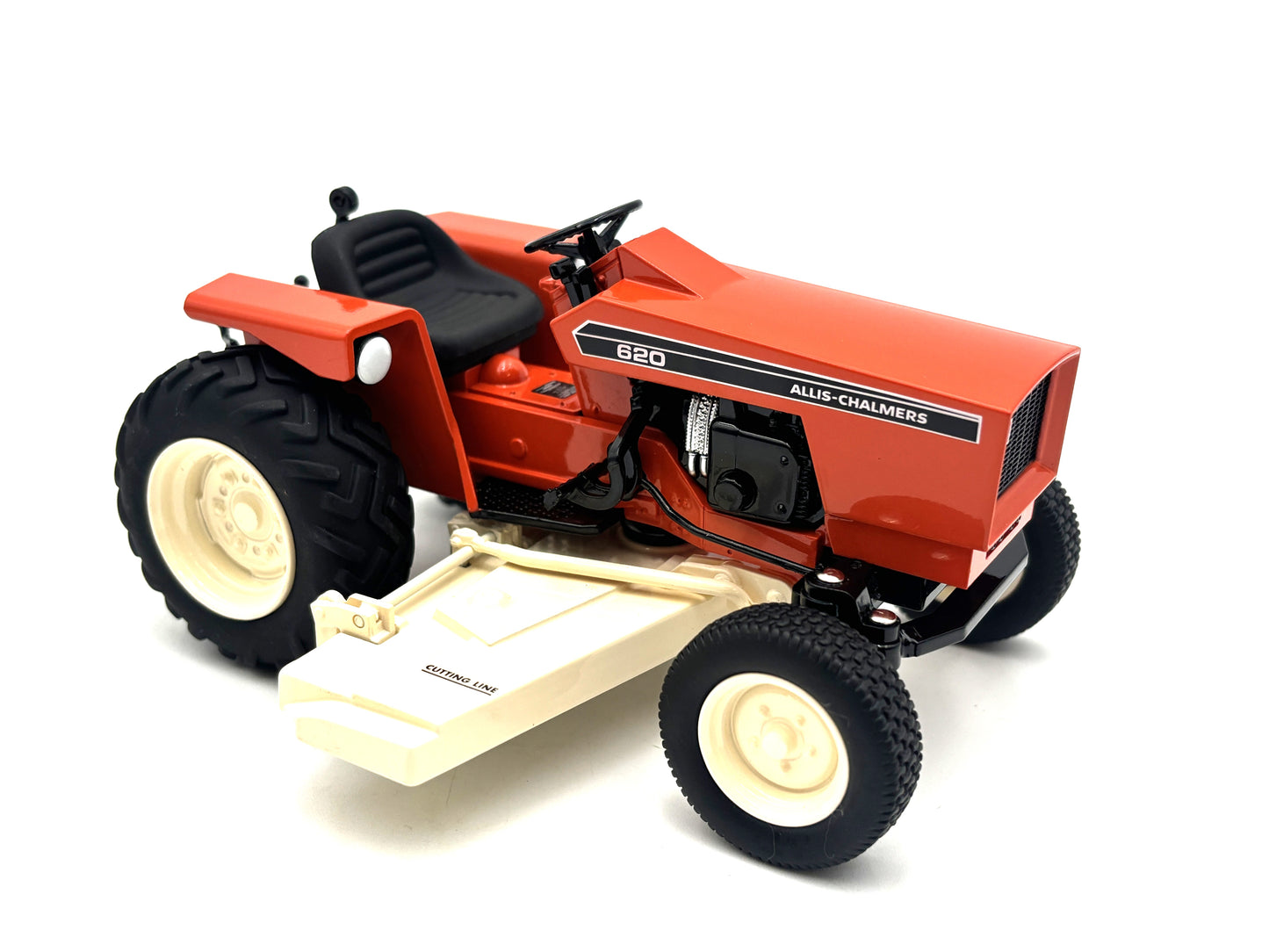 1/16 Allis-Chalmers 620 Lawn Tractor