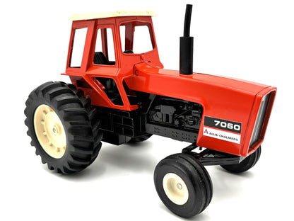 1/16 Allis-Chalmers 7060 Black Belly